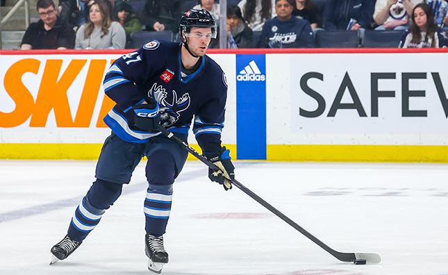 Jets Sign Chisholm to One-Year Contract - Manitoba Moose